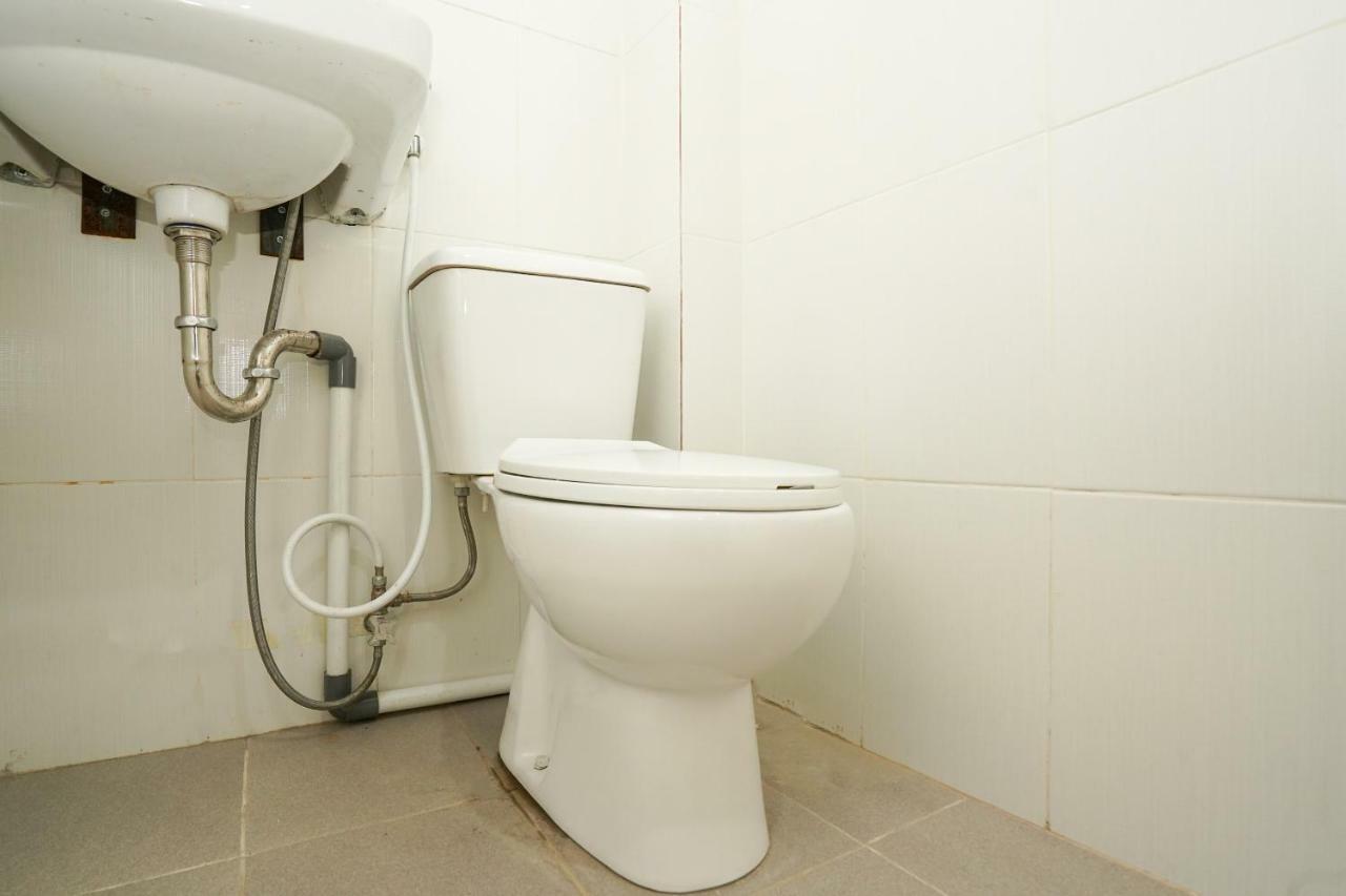 Super Oyo 710 Naomi Heritage Surabaya Ngoại thất bức ảnh